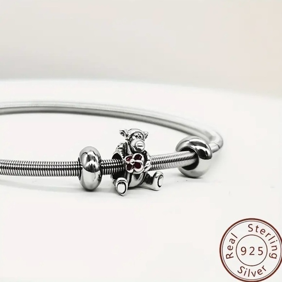 Women’s S925 Silver Tigger Holding Rose Red Small Flowers - NWT - Picture 2 of 5